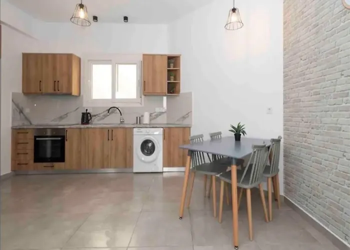 Mimikas Apartment